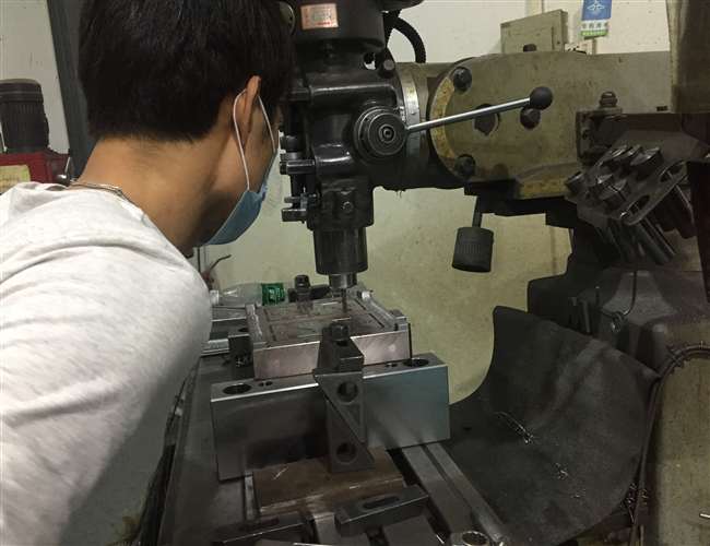 雙色模具