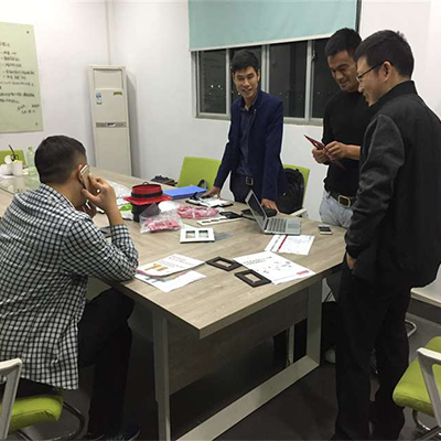 東莞塑膠模具廠