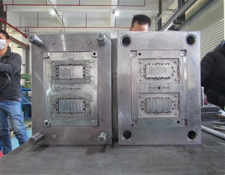 塑膠模具廠