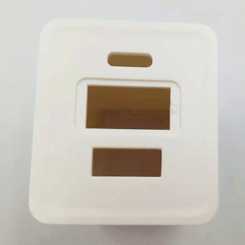 手機(jī)充電器外殼塑料模具注塑加工
